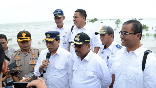 Jalankan Arahan Presiden, Menhub Tinjau Infrastruktur Transportasi di Pulau Terluar Tanjung Balai Karimun