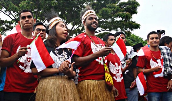 Berkat Dana Otsus Banyak Anak Muda Papua Mampu Sekolah di Luar Negeri