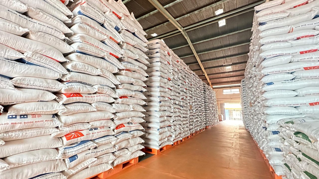 Kerja Keras Pemerintahan Prabowo, Stok Beras Tembus 5 Juta Ton