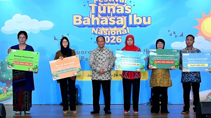 Badan Bahasa salurkan bantuan pemerintah perkuat sastra daerah