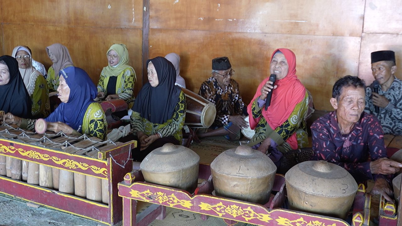 Hari Yang Selalu Indah Dengan Nilai-Nilai Tradisional
